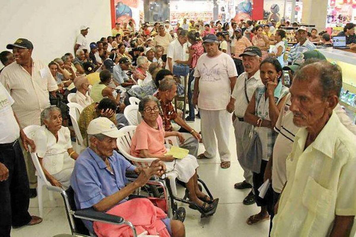 Nueva modalidad de pago de subsidio a adultos mayores (Foto: Colprensa/VANGUARDIA LIBERAL)