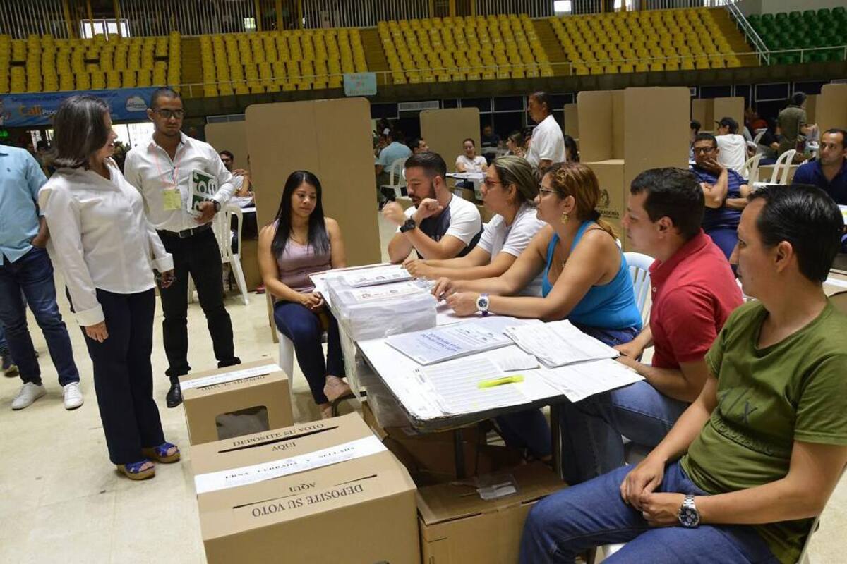 La falta de tarjetones para consultas interpartidistas causó malestar entre los electores. (Foto: Colprensa /VANGUARDIA LIBERAL)