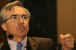 Corte acepta estudiar tutelas de exfuncionarios de Uribe contra sus condenas