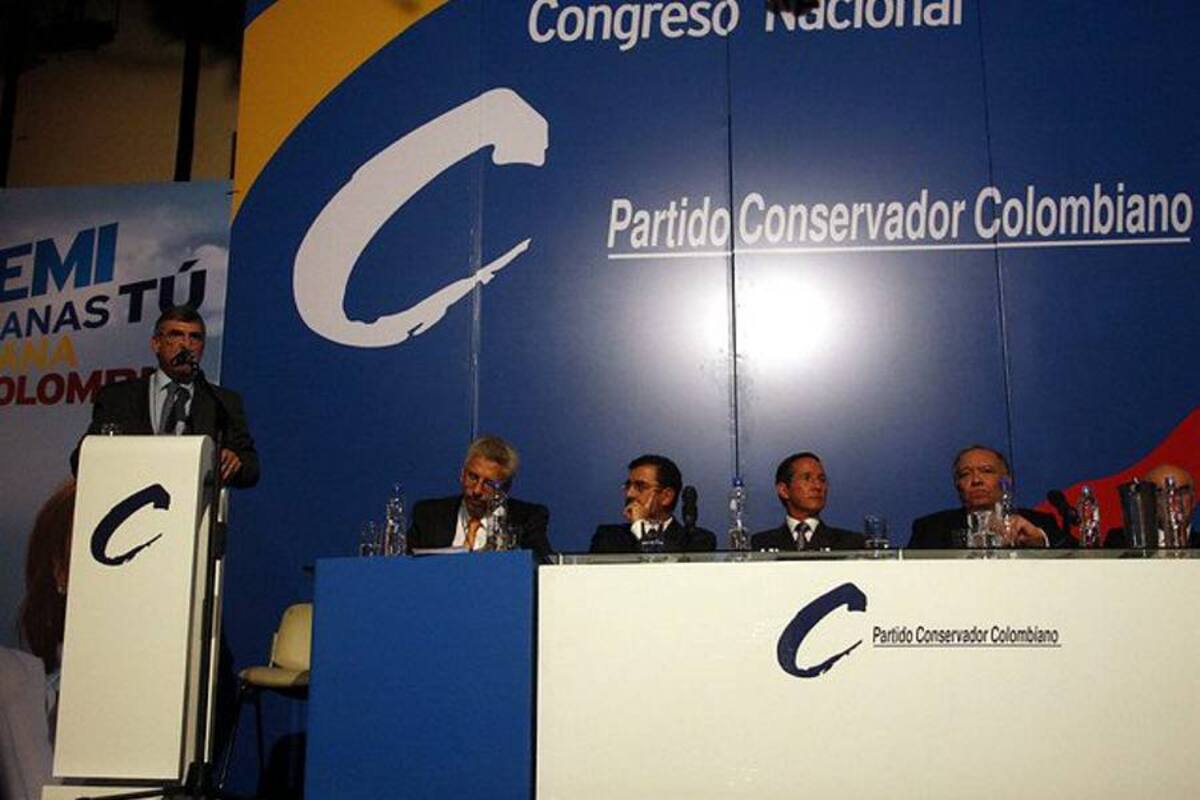 Conservadores preparan consulta para elegir entre Uribe y Santos (Foto: Colprensa/VANGUARDIA LIBERAL)