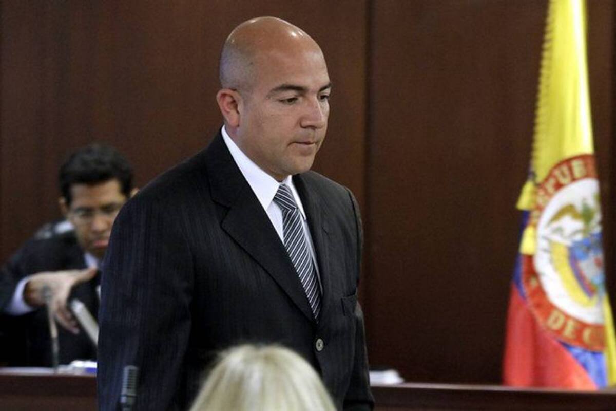 CTI captura a Julio Gómez (Foto: Colprensa/VANGUARDIA LIBERAL)