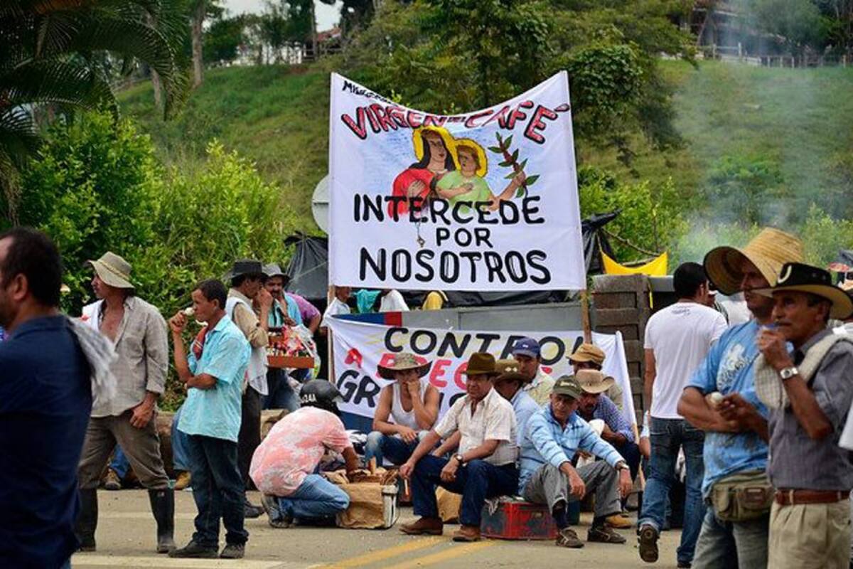 Gobierno y cafeteros siguen sin levantar el paro (Foto: Archivo/VANGUARDIA LIBERAL)