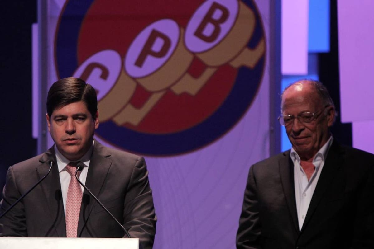 CPB entrega medalla Enrique Santos Castillo a Vanguardia Liberal por su aporte al periodismo (Foto: Colprensa/ Vanguardia Liberal)