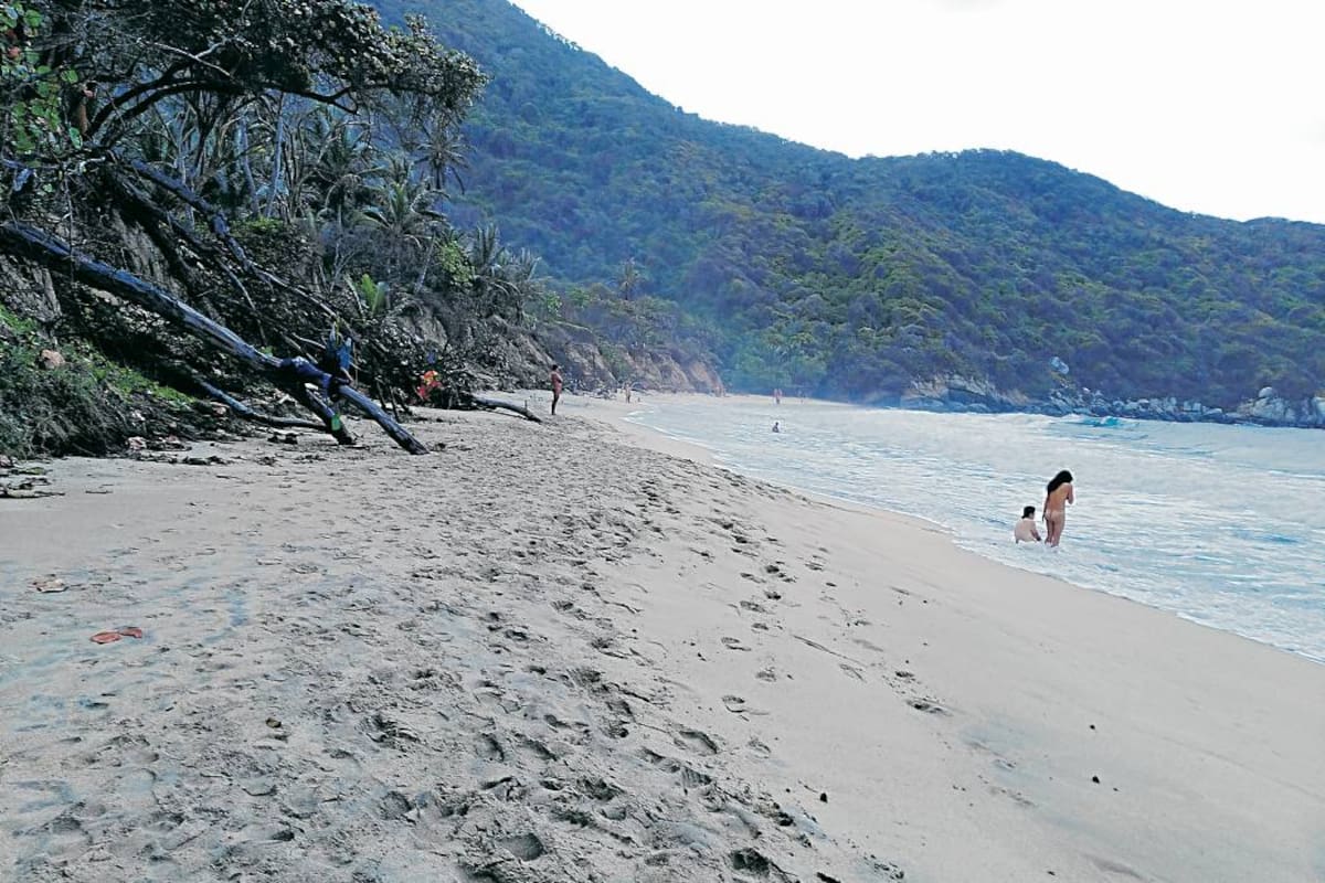 Un santandereano en la playa nudista del Tayrona