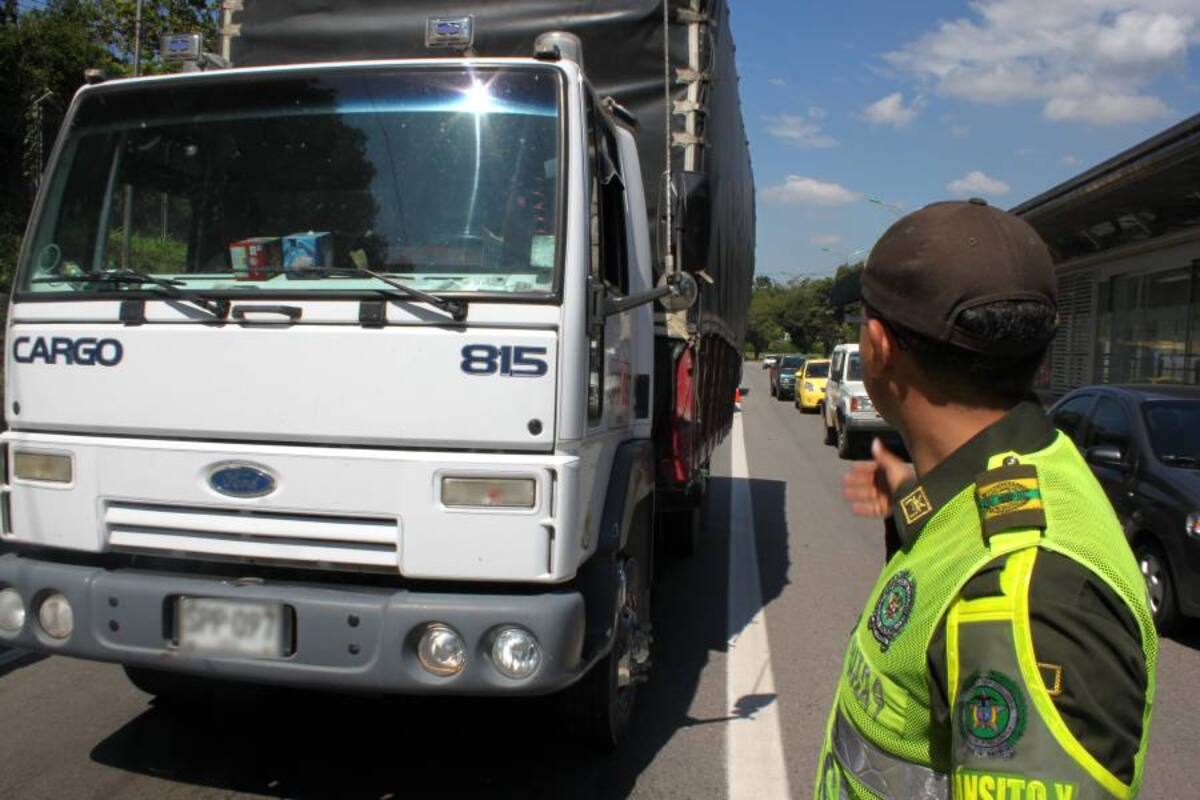 Autoridades de tránsito buscan mejorar la seguridad vial en Santander (Foto: Archivo/VANGUARDIA LIBERAL)
