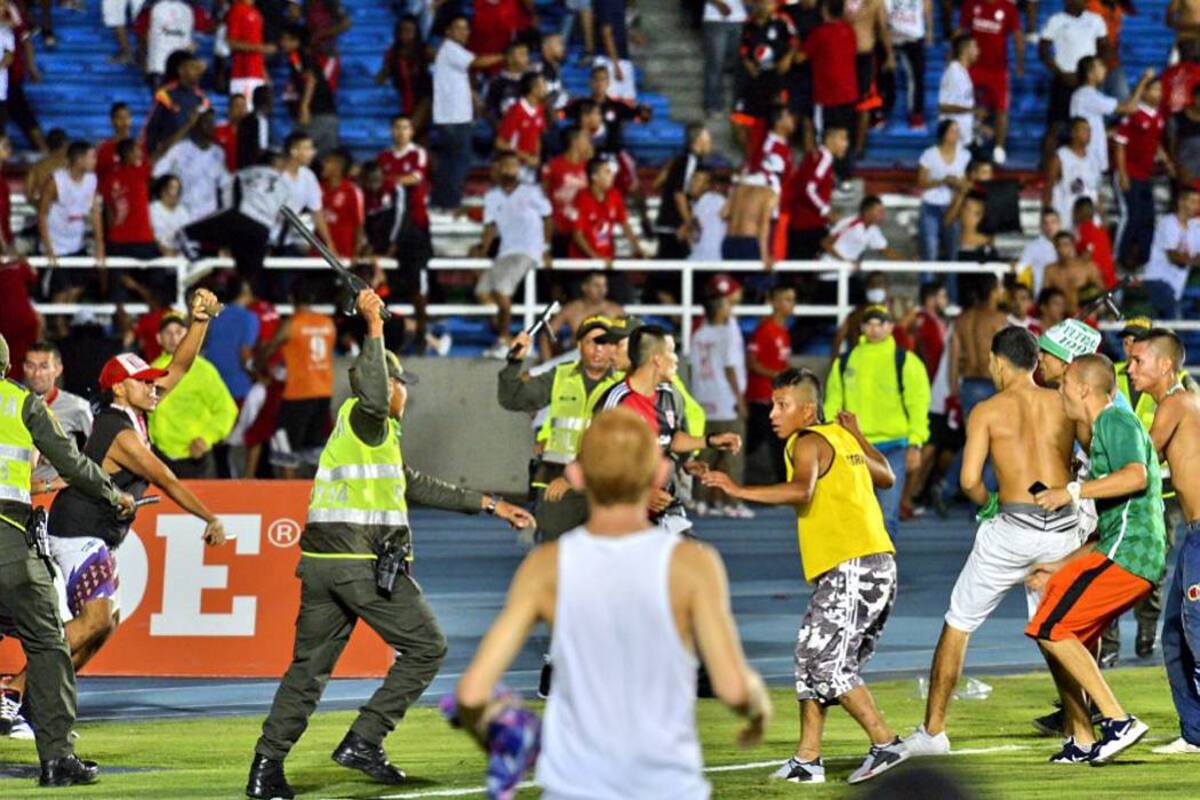 Ante disturbios en Cali, refuerzan medidas por partido entre Bucaramanga y América en Floridablanca (Foto: El País / VANGUARDIA.COM)