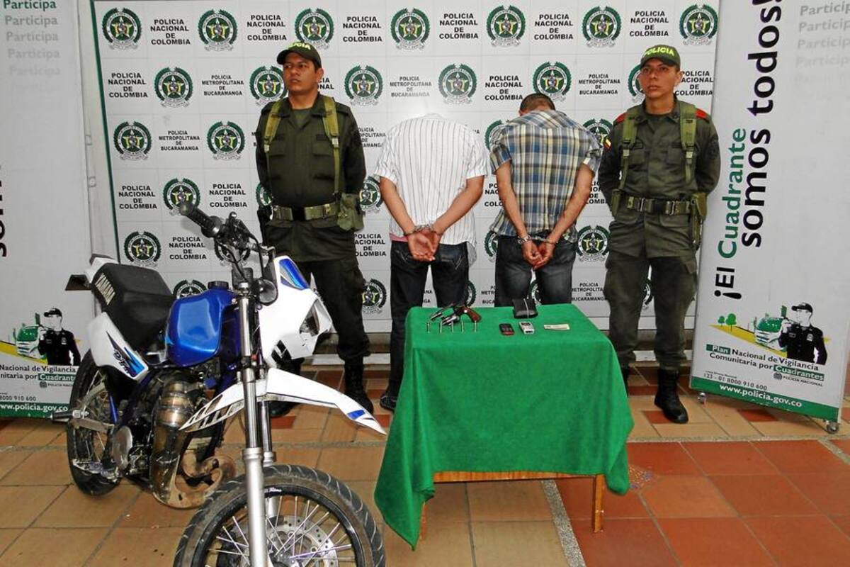 Detienen a dos fleteros en Bucaramanga (Foto: Suministrada / VANGUARDIA LIBERAL)