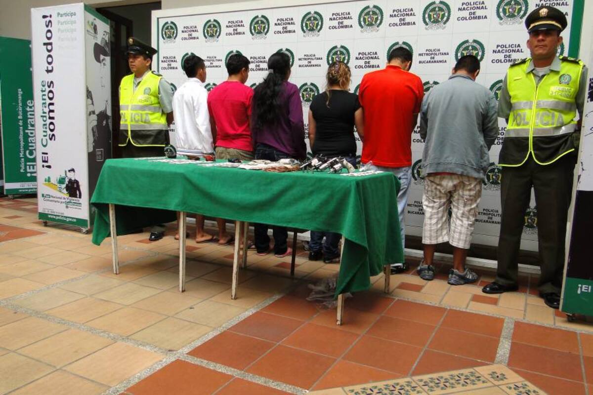 Redada contra el microtráfico de drogas en Bucaramanga deja ocho capturas (Foto: Suministrada/VANGUARDIA LIBERAL)