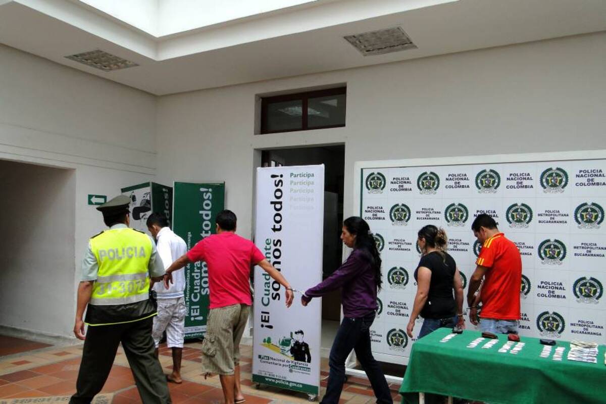 Redada contra el microtráfico de drogas en Bucaramanga deja ocho capturas (Foto: Suministrada/VANGUARDIA LIBERAL)