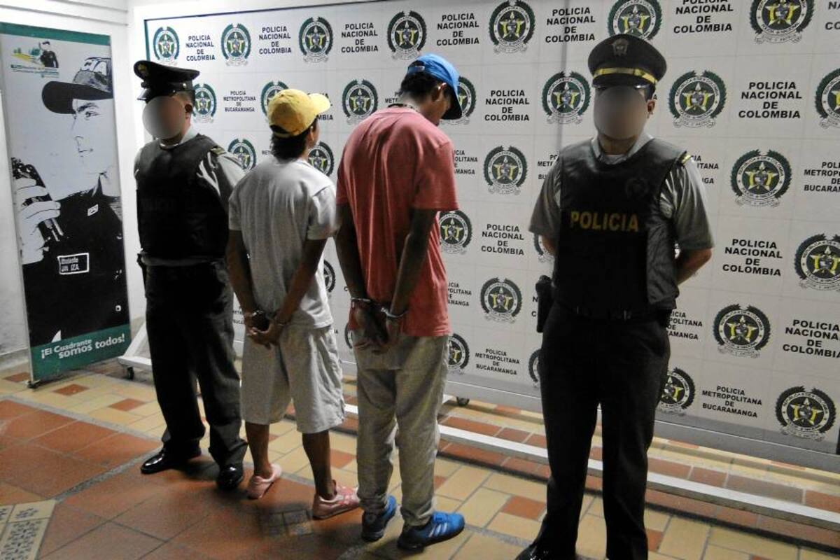 Robo y agresión con arma blanca fueron registrados por las cámaras de seguridad (Foto: Suministradas Policía Metropolitana)