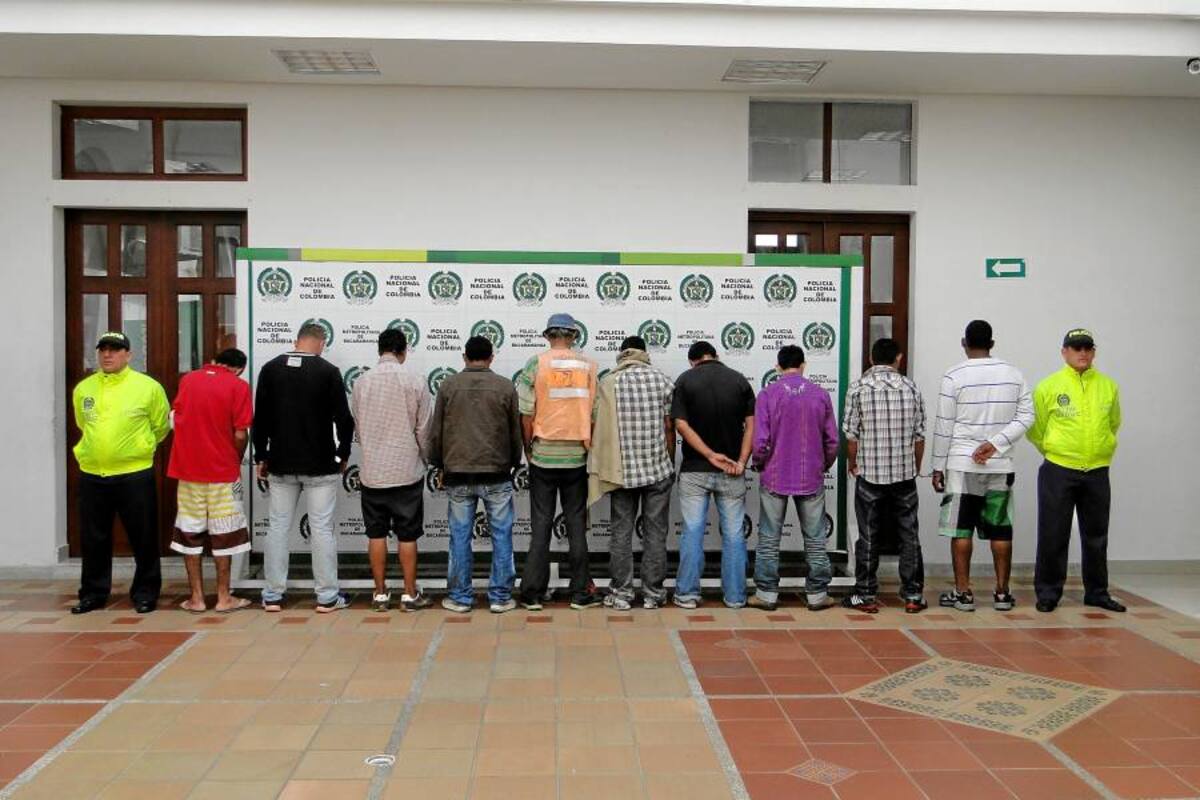 Diez personas fueron capturadas en el centro por venta de estupefacientes (Foto: Suministrada Policía Metropolitana)