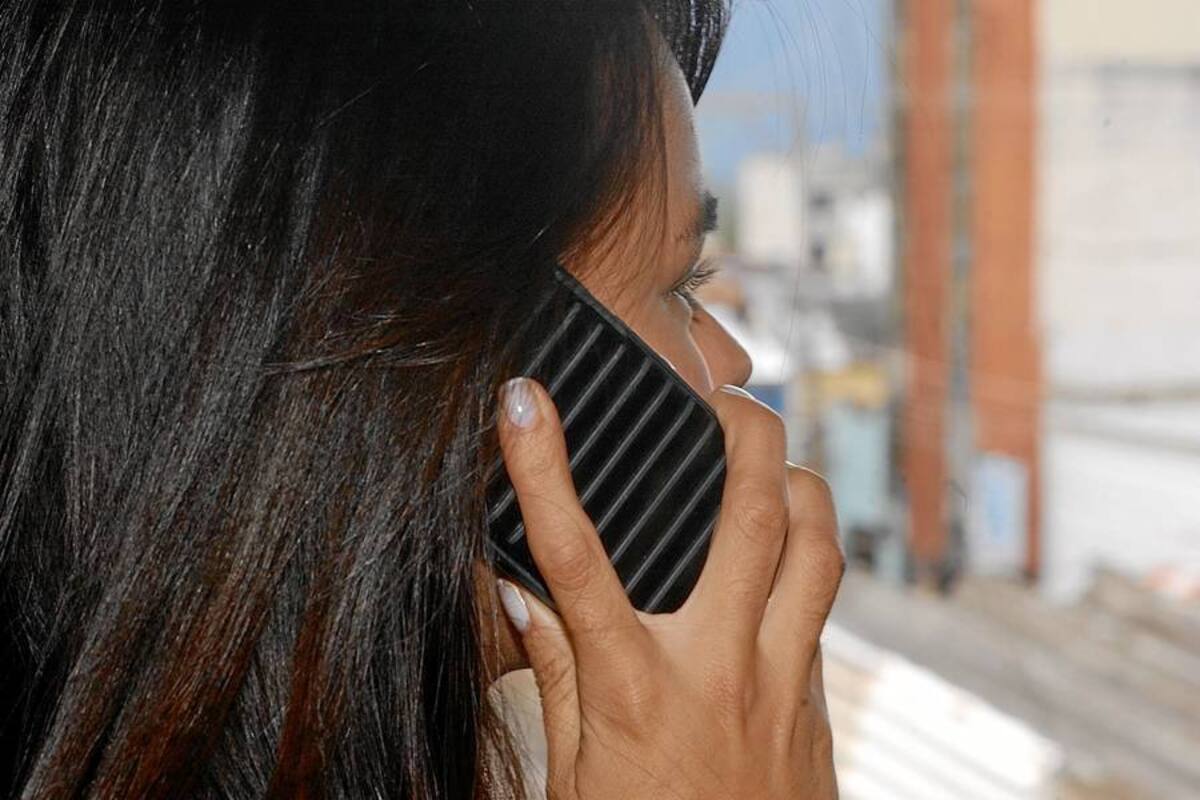 83,6% de las colombianas infieles concretan sus citas por celular (Foto: Jaime Del Río/ VANGUARDIA LIBERAL)