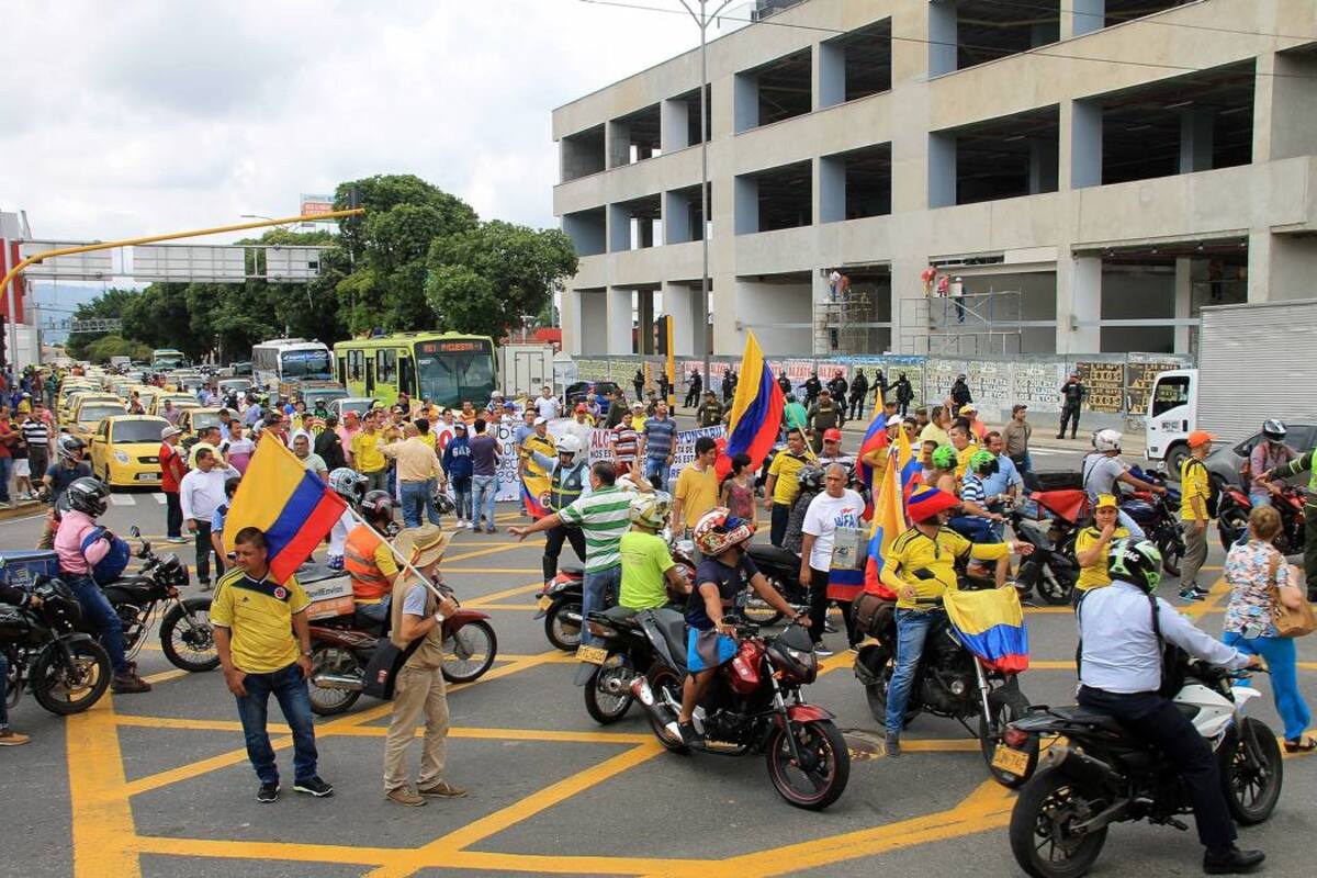 Esta es la nueva estrategia de los taxistas de Bucaramanga contra Uber (Foto: ÉLVER RODRÍGUEZ/VANGUARDIA LIBERAL)