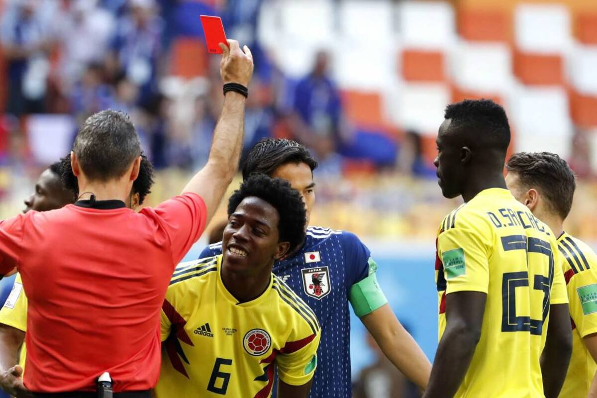 Colombiano Carlos Sánchez se convirtió en el primer expulsado de Rusia 2018 (Foto: EFE /VANGUARDIA LIBERAL)