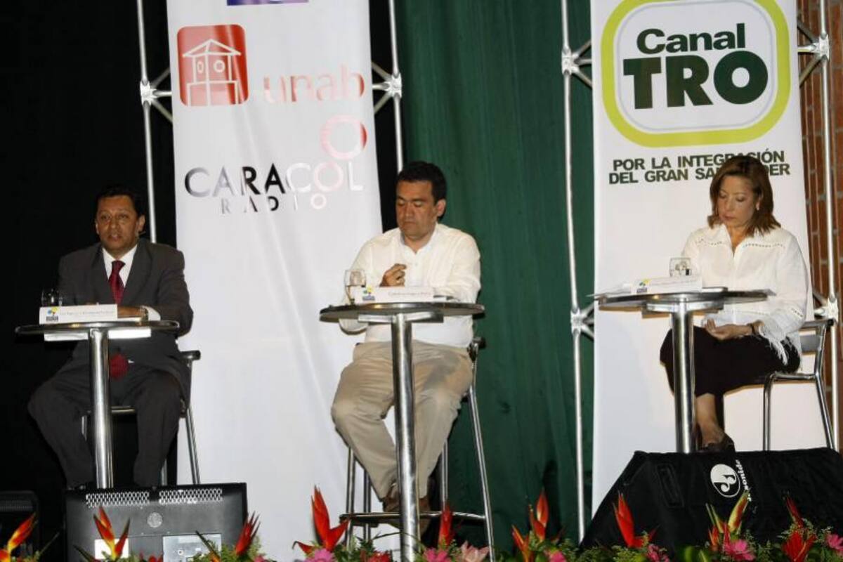 ¿Qué dijeron los candidatos del cablelínea y el pico y placa para motos? (Foto: César Flórez/VANGUARDIA LIBERAL)