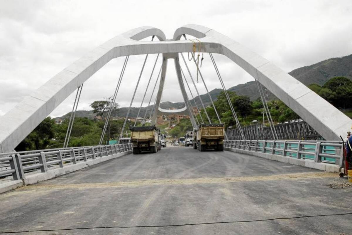 Puente sobre el río de Oro cumple pruebas de carga (Foto: Archivo/VANGUARDIA LIBERAL)