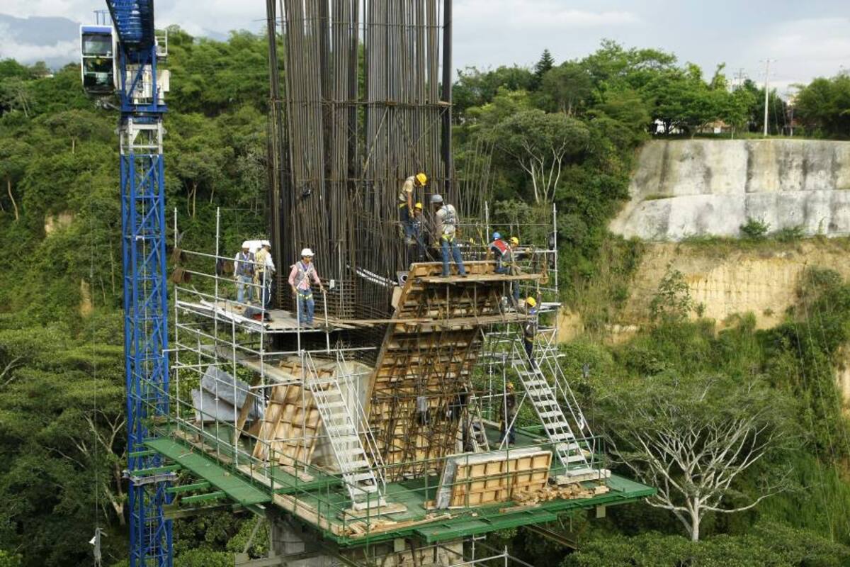 En abril de 2014 se entregaría el Viaducto de la Novena (Foto: Archivo/VANGUARDIA LIBERAL)