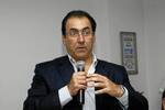 El ministro de Comercio dimite para "defender la labor de Santos"
