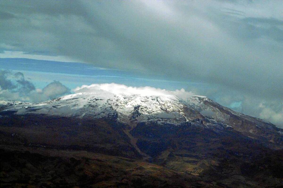 Roban equipos en las estaciones de monitoreo del Volcán Nevado del Ruiz (Foto: Archivo/VANGUARDIA LIBERAL)