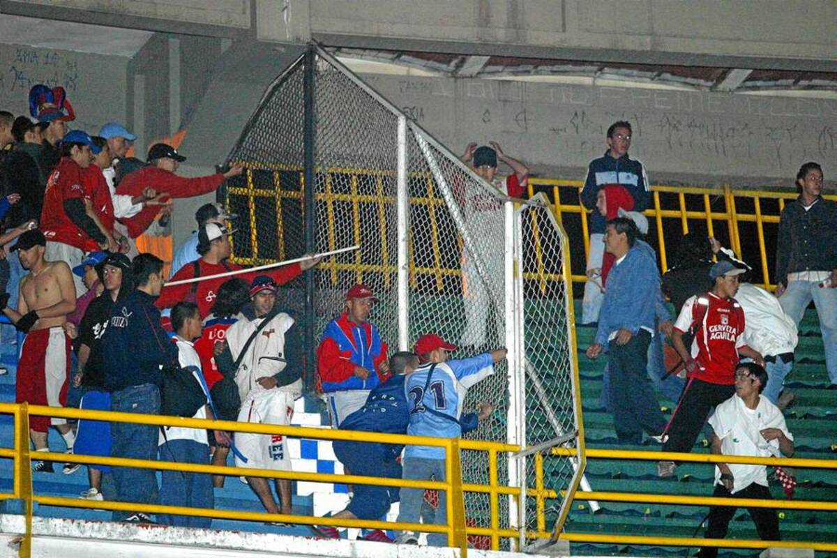 Policía anuncia medidas para evitar desmanes en los estadios. (Foto: Archivo/VANGUARDIA LIBERAL)
