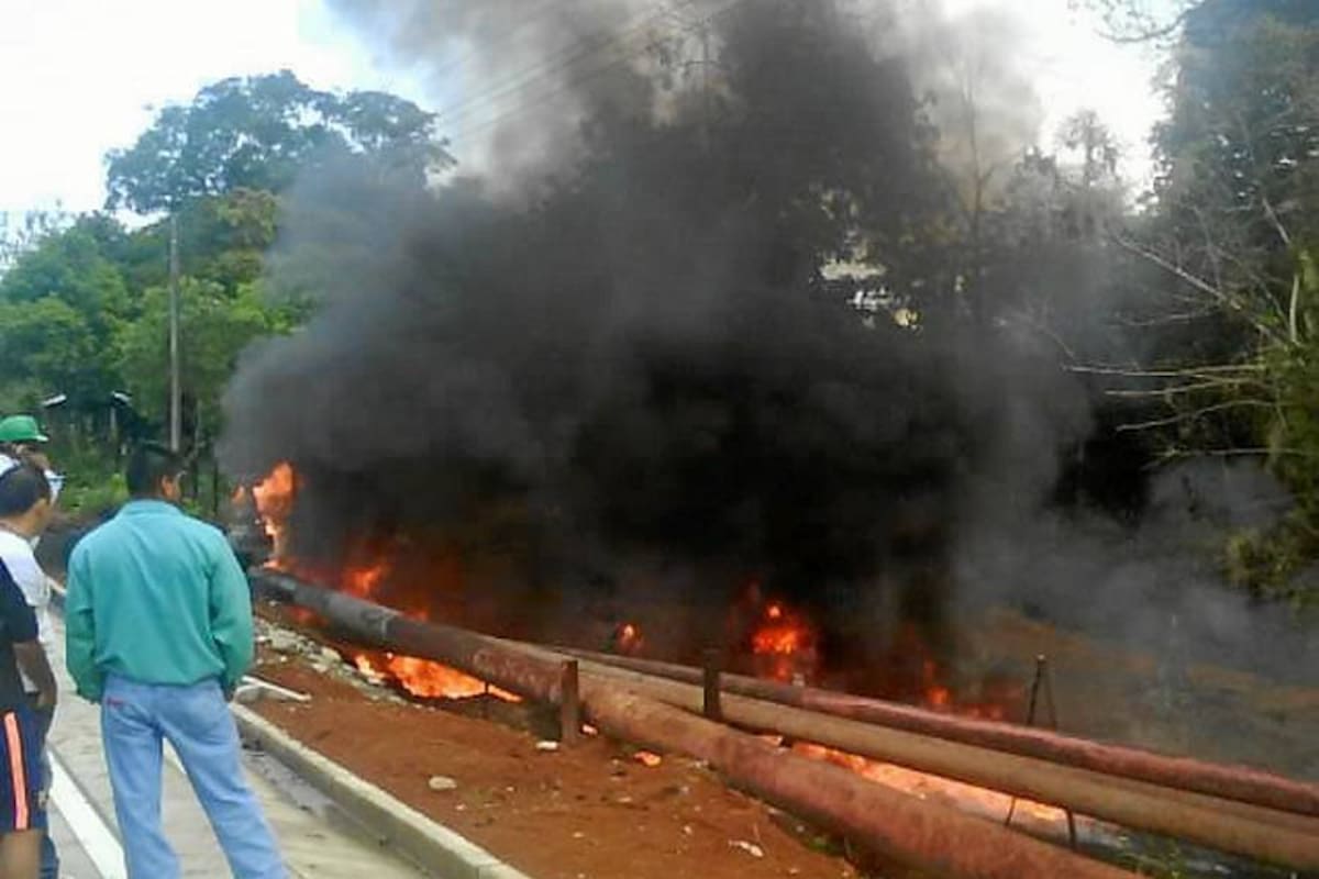 Ecopetrol ha sido la acción más afectada por los atentados (Foto: Tomado de Internet/ VANGUARDIA LIBERAL)