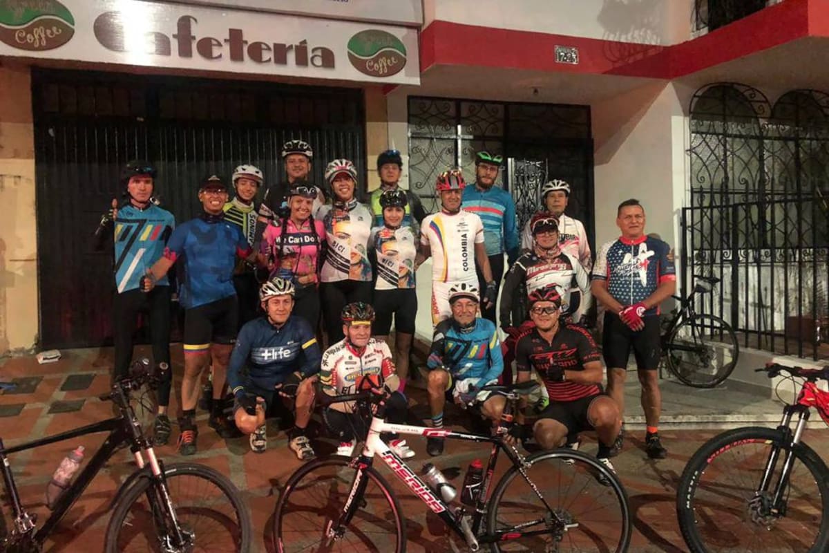 Ciclistas aficionados viajaron desde Bucaramanga hasta Tolú en sus bicicletas (Foto: Suministrada / VANGUARDIA LIBERAL)
