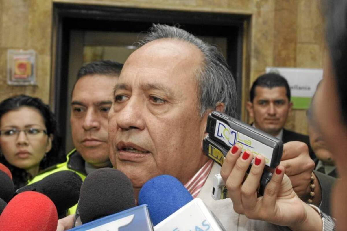“Jugar con las ilusiones de las familias es lo que más golpea a los colombianos”: Óscar Tulio Lizcano (Foto: Colprensa/ VANGUARDIA LIBERAL)