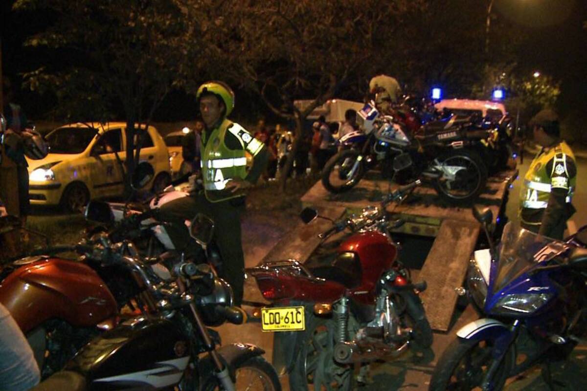 Inmovilizan 100 motocicletas por participar en ‘piques’ ilegales en Floridablanca (Foto: Wilfredo Pinto / VANGUARDIA.COM )