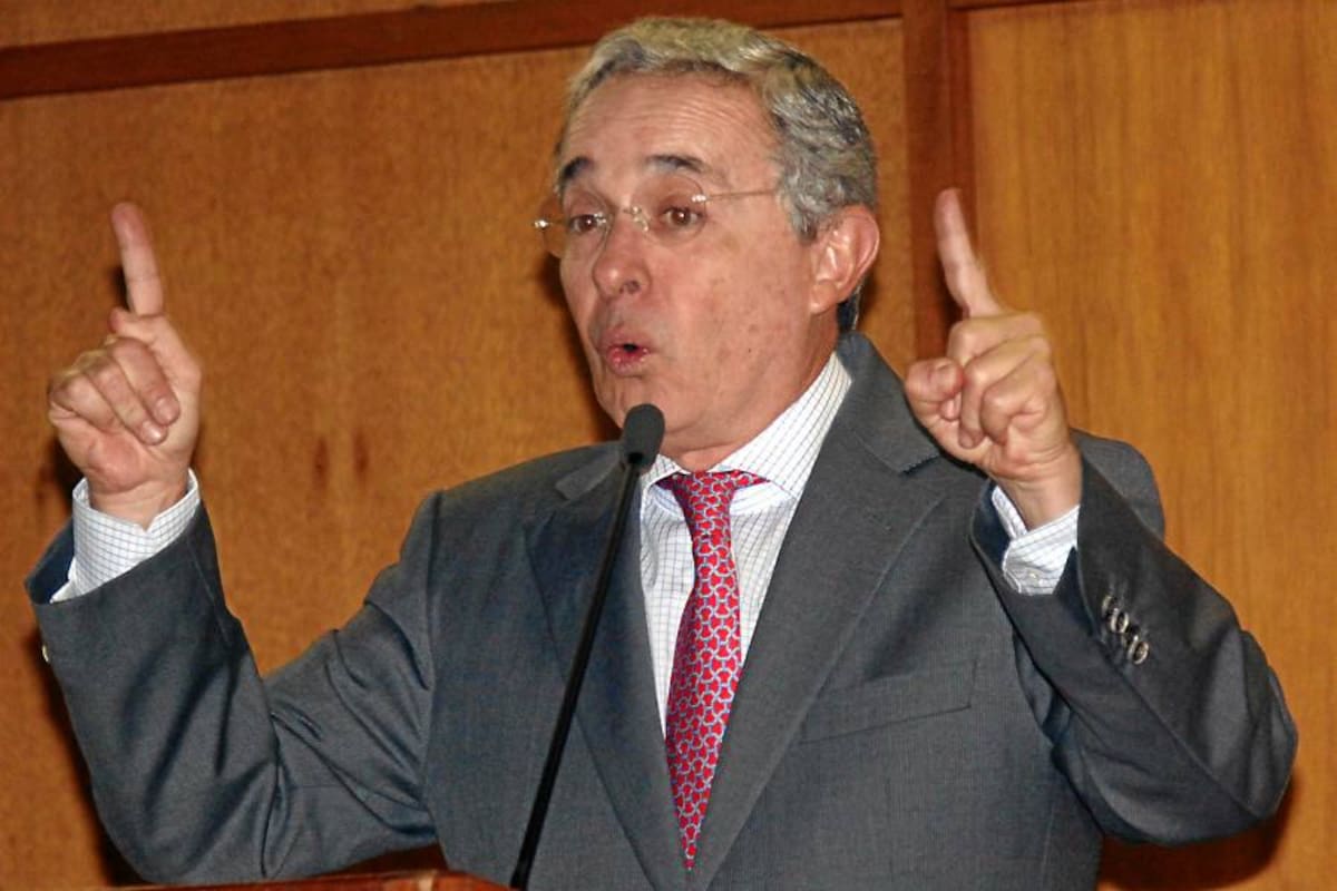 Uribe pide a EU indagar si fue informado de delitos de general Santoyo (Foto: Archivo/ VANGUARDIA LIBERAL)