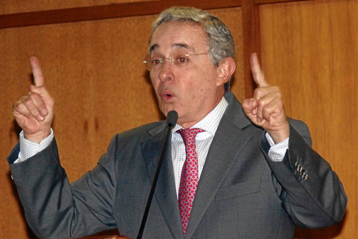 Uribe habla de una paz indebidamente negociada (Foto: Archivo/VANGUARDIA LIBERAL)
