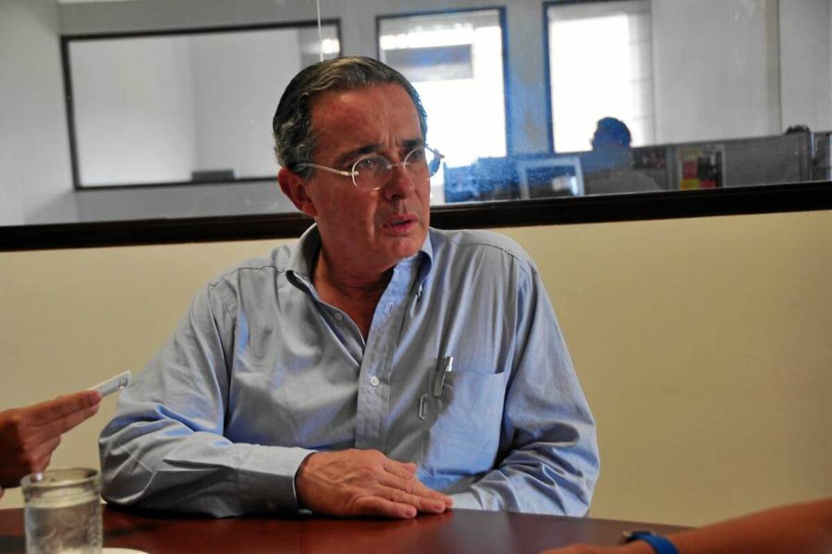 Polo dice que hay suficientes evidencias de vínculos de Uribe con el Paramilitarismo (Foto: Colprensa/VANGUARDIA LIBERAL)
