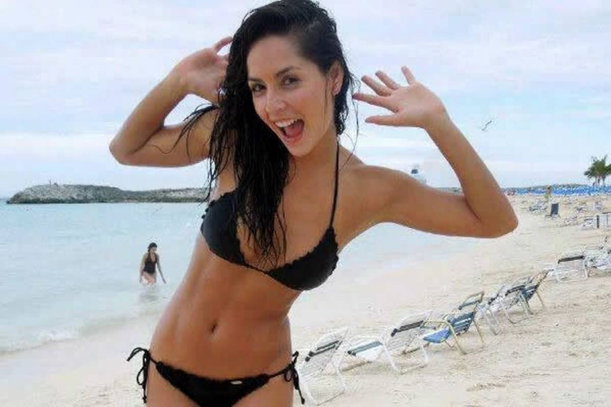 Barranquillera Carmen Villalobos enciende las redes sociales con su baile