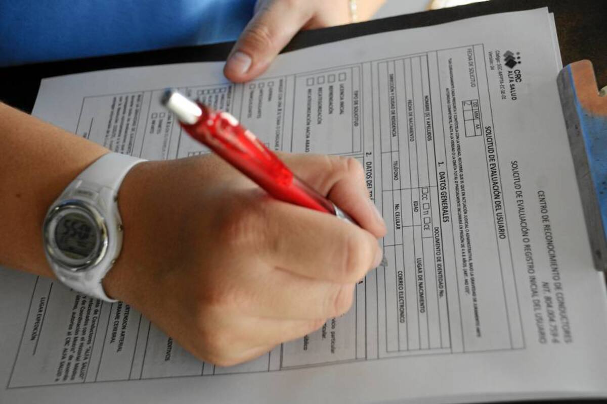 Quien tenga comparendos no puede renovar licencia de conducción (Foto: Archivo/VANGUARDIA LIBERAL)