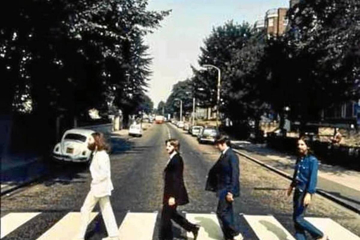 Subastan foto de los Beatles cruzando Abbey Road al revés por 24.135 euros (Foto: Tomado de Internet/ VANGUARDIA LIBERAL)