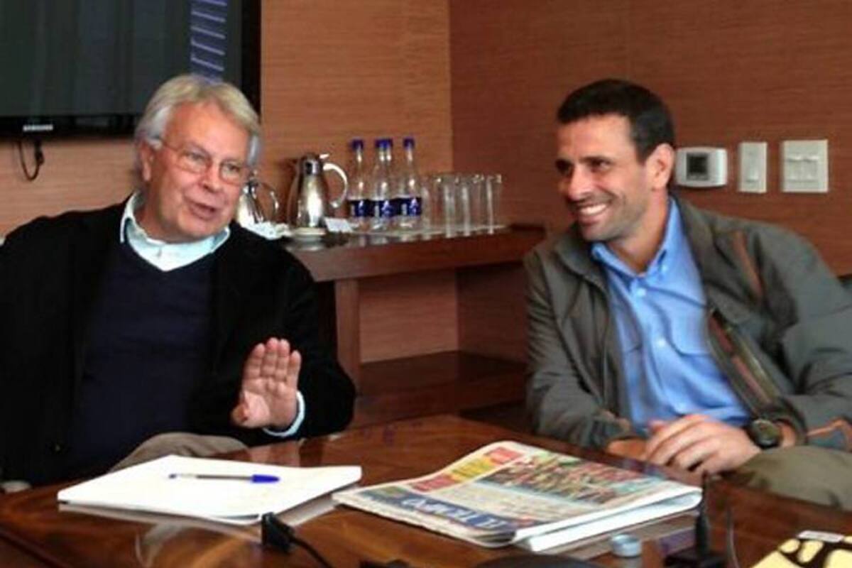 Capriles se reunió con Felipe González en Bogotá y luego respondió a Maduro (Foto: Twitter Henrique Capriles Radonsi)