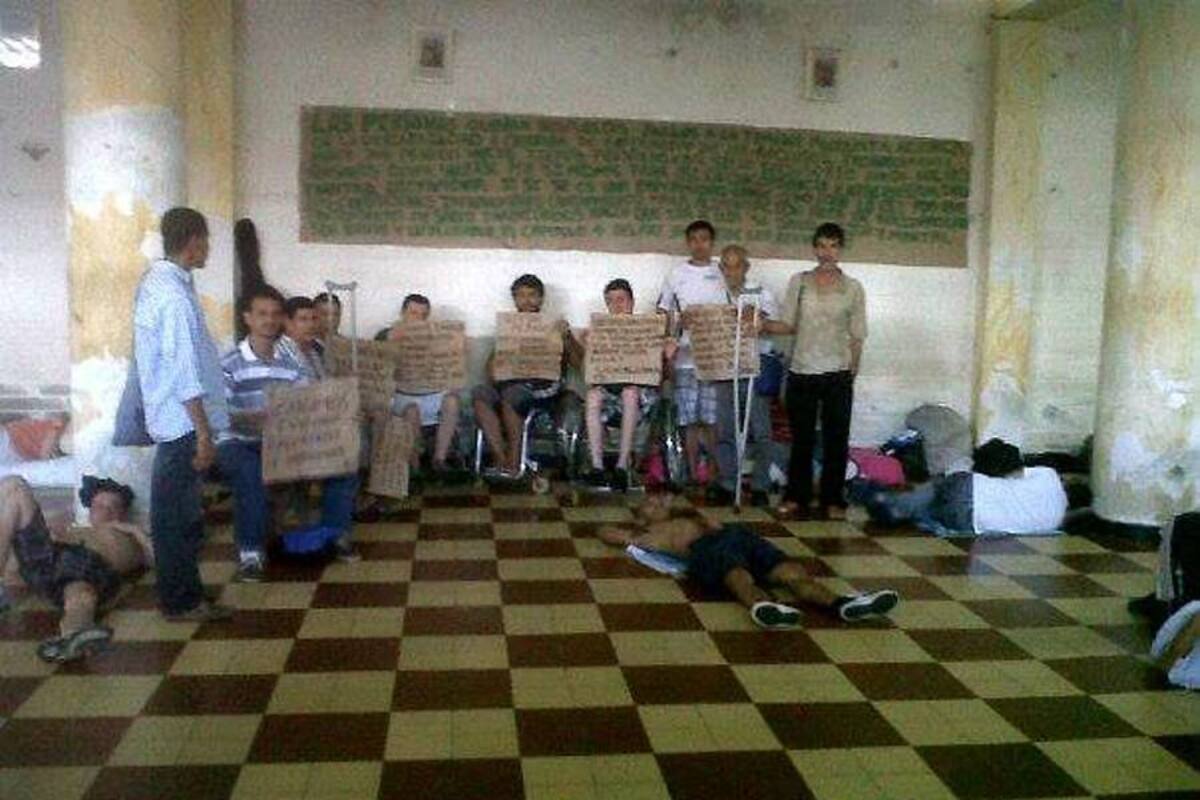 La protesta abarca a varios internos del patio cinco de la Cárcel Modelo de Bucaramanga quienes se quejan del hacinamiento que se vivie al interior del pabellón. (Foto: Suministrada/VANGUARDIA LIBERAL)
