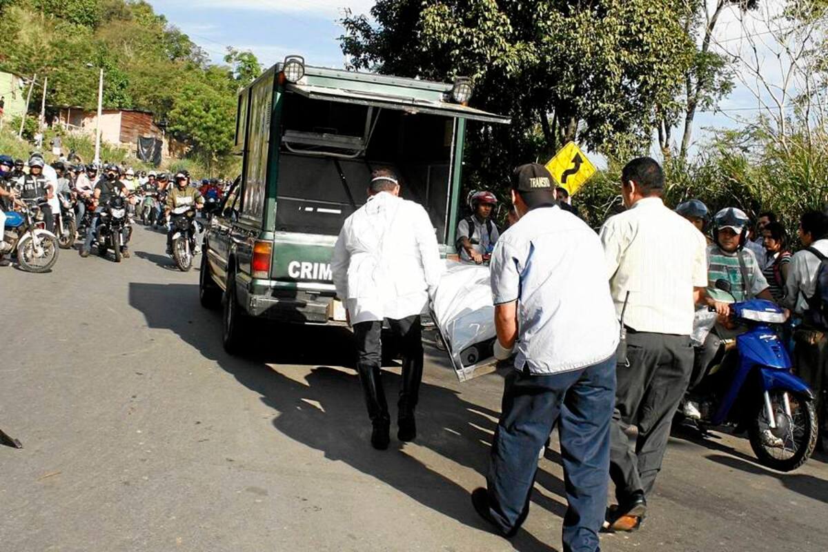 Muere motociclista en la vía que conduce a la Costa (Foto: Marco Valencia/VANGUARDIA LIBERAL)