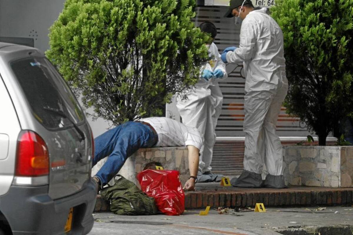 Asesinado un hombre en la calle 45 con carrera 27A (Foto: Marco Valencia / VANGUARDIA LIBERAL)