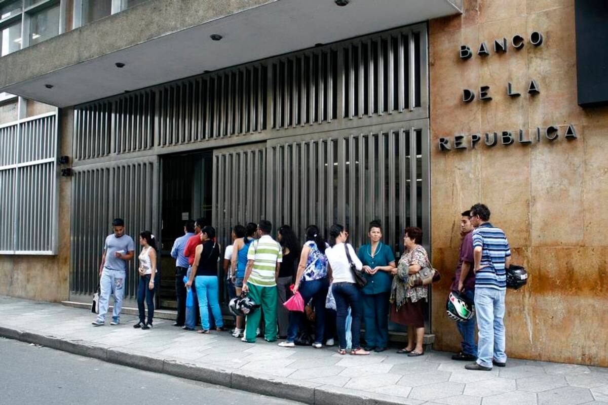 Presidente Santos anuncia dos nuevos codirectores del Banco de la República (Foto: Archivo/VANGUARDIA LIBERAL)