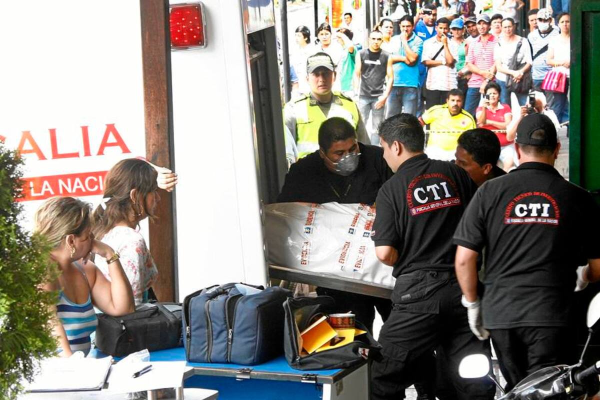 Hallan el cadáver de un hombre en un local comercial de Provenza (Foto: Marco Valencia/ VANGUARDIA LIBERAL)