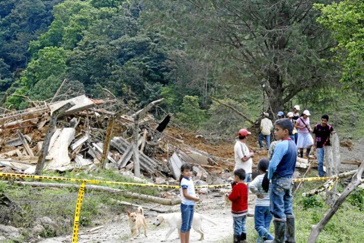 Falleció una de las víctimas del derrumbe en Tona (Foto: Marco Valencia/ Vanguardia Liberal)