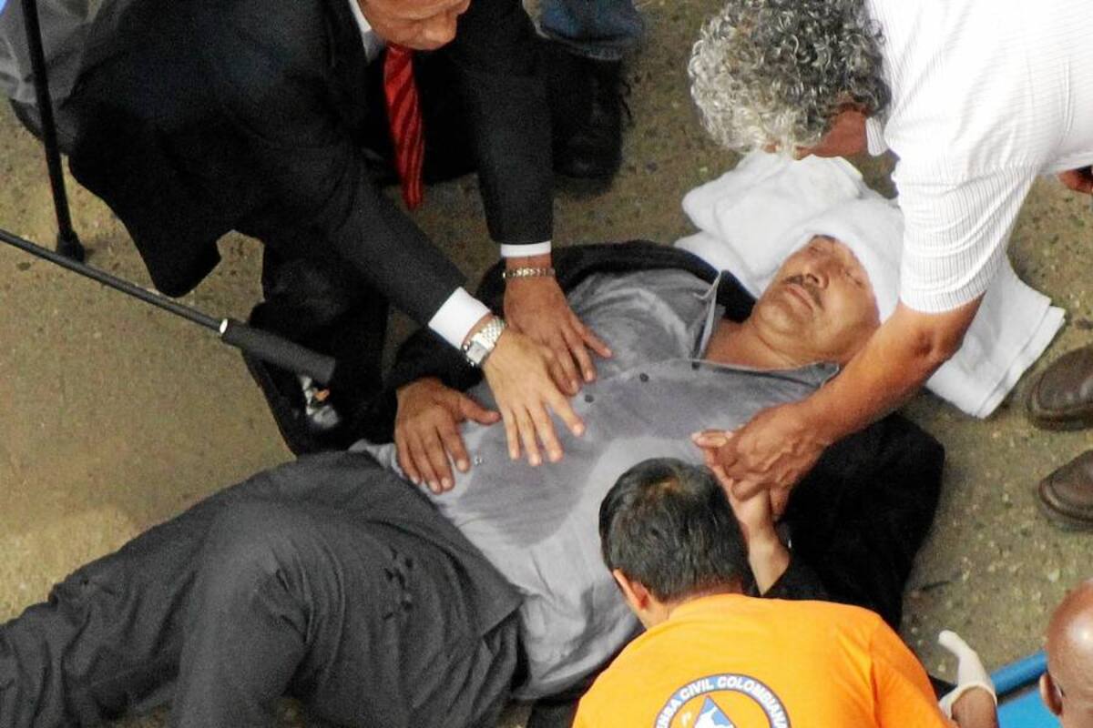 Miguel Prince, técnico del Bucaramanga, fue atropellado por una motocicleta (Foto: Marco Valencia / VANGUARDIA LIBERAL)