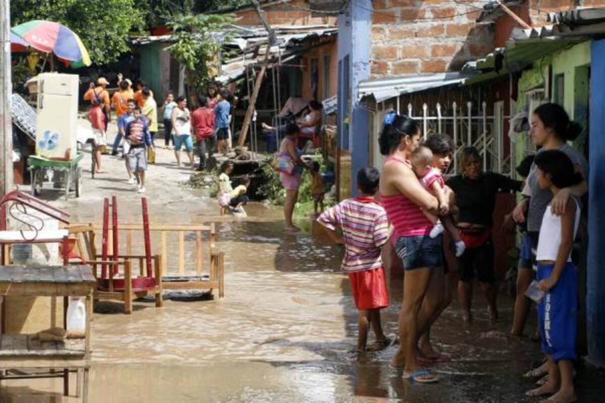En Girón la alerta es roja por la creciente del Río de Oro que ya dejó a más de 6 familias sin casa.(Foto: Marco Valencia/VANGUARDIA LIBERAL)