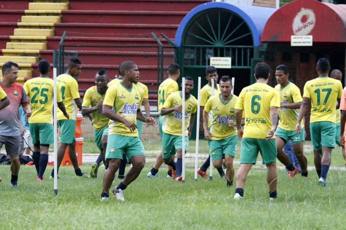 Atlético Bucaramanga, con dificultades para conformar la nómina (Foto: Marco Valencia/VANGUARDIA LIBERAL)