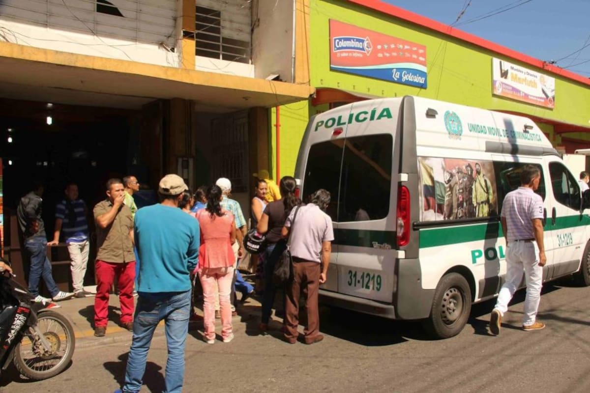 Mujer fue asesinada dentro de una residencia en Bucaramanga (Foto: Elver Rodríguez / VANGUARDIA LIBERAL)