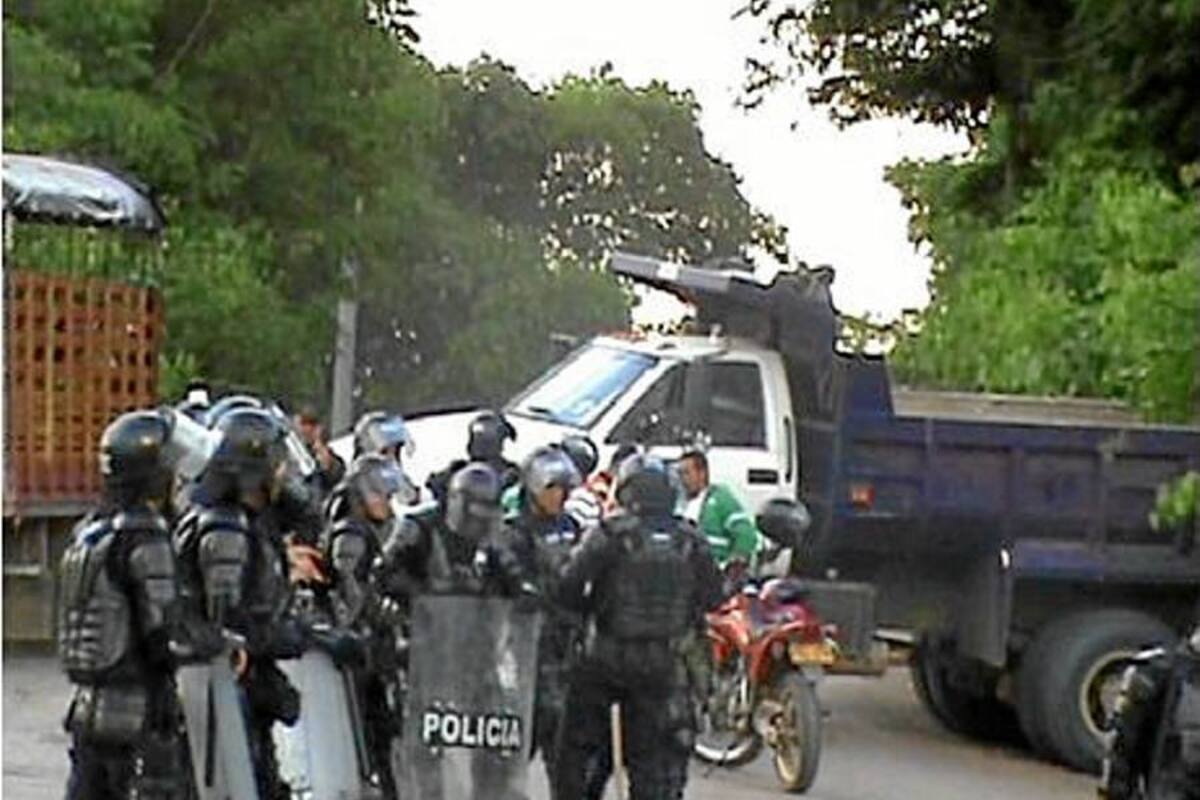 Fuerza pública y Gobierno Local no pueden salir de El Centro (Foto: Suministrada/VANGUARDIA LIBERAL)