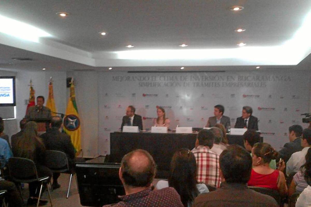 Bucaramanga simplifica los trámites para inspección de negocios (Foto: Archivo/VANGUARDIA LIBERAL)