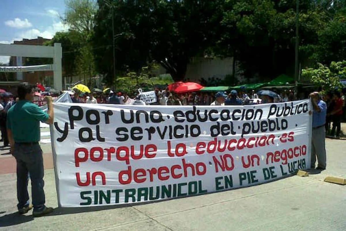 Comunidad UIS se prepara para marchar pacíficamente. (Foto: Paula Pimiento/VANGUARDIA LIBERAL)