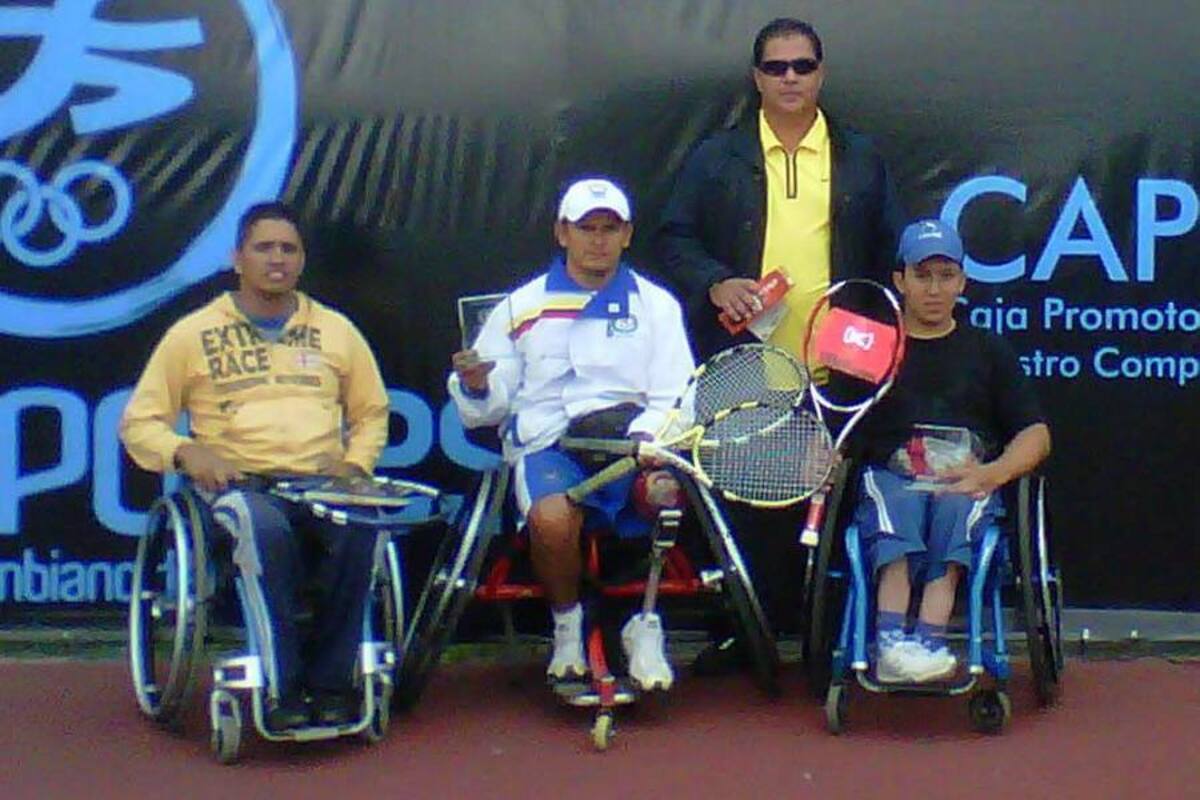 Emiro Peña, Maurico Vega, William Leguizamón (entrenador) y Juan Sebastián Gutiérrez. (Foto: Suministrado/ Vanguardia Liberal)