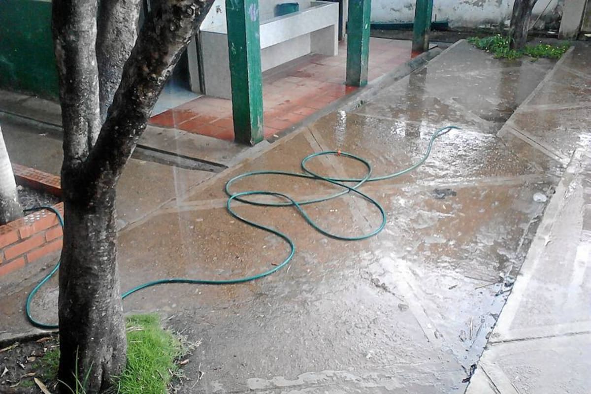 700 estudiantes de un colegio de Betulia padecen por la falta de agua (Foto: Foto Suministrada/VANGUARDIA LIBERAL)